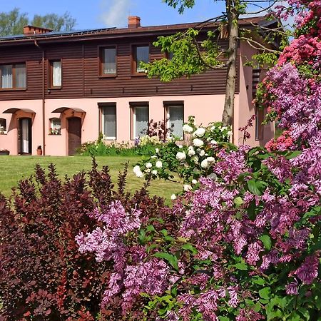 Dom Goscinny Przy Jeziorze Gardna Wielka Kültér fotó
